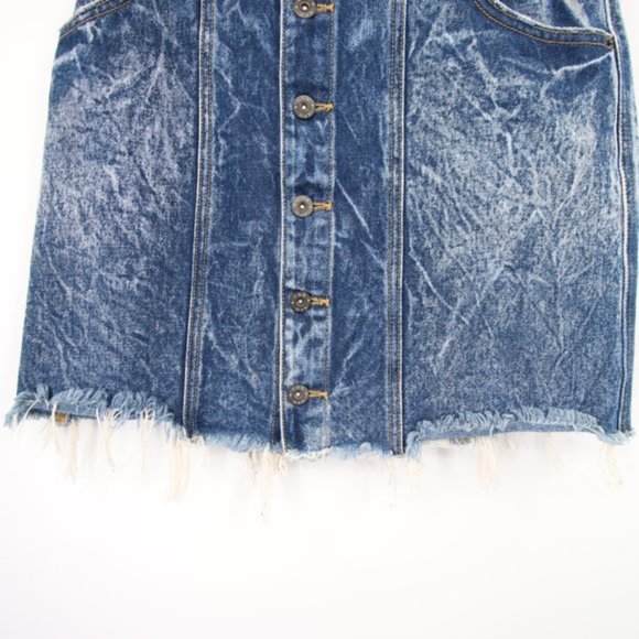 NEW Carmar Acid Wash Denim Mini Skirt Button Down Front Distressed Size 27 - Picture 3 of 8